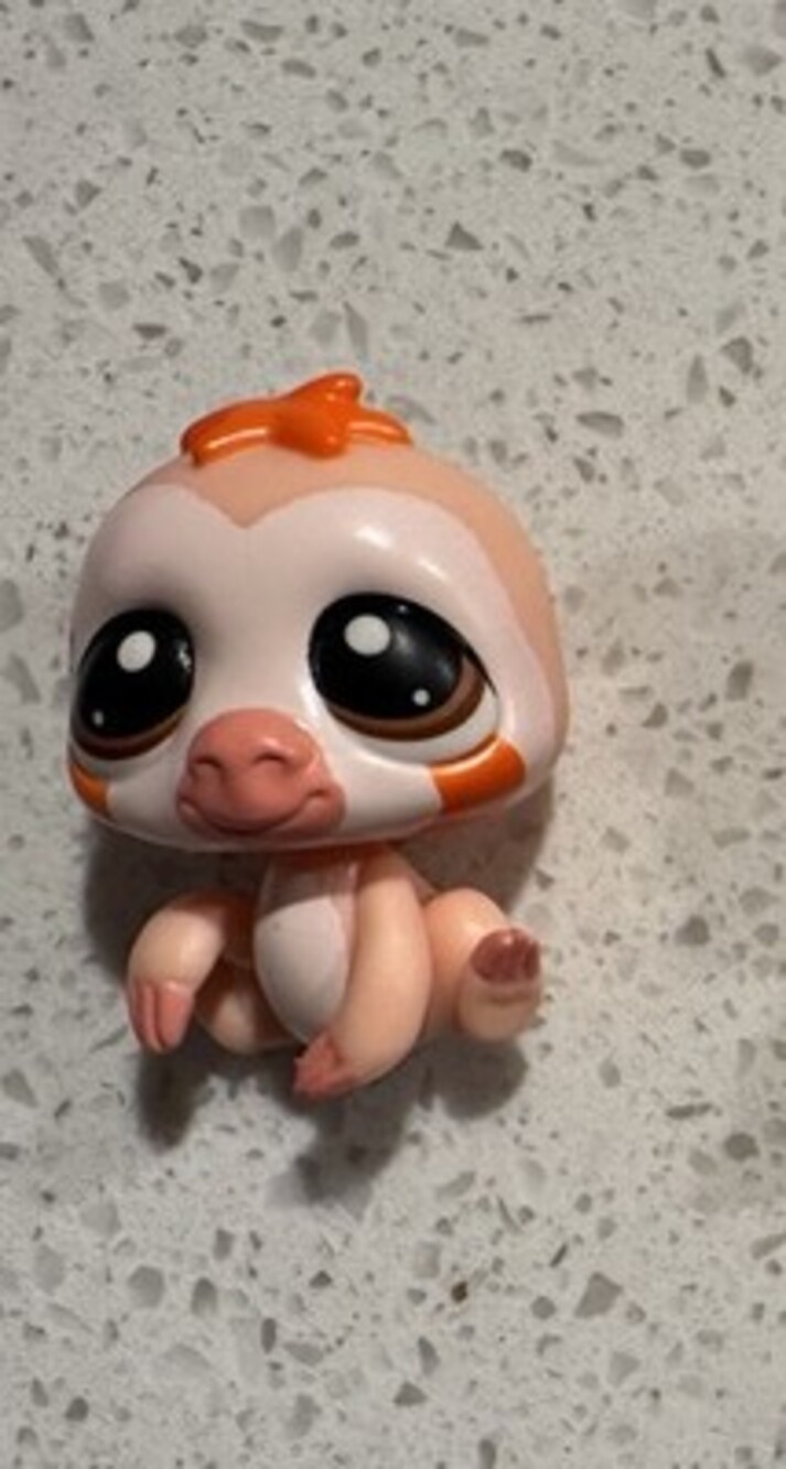 Hasbro Littlest Pet Shop Generation 7 #139 Sloth figure
